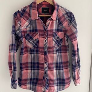 Rails fitted pink and navy button up